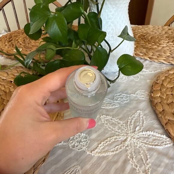 NEW Peach Slices | Snail Rescue Blemish Busting Toner & Oil Free Moisturizer - Picture 2 of 5